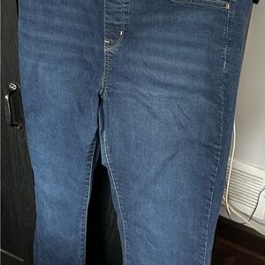 Signature by Levi Strauss Women's Boot Cut Jeans in Dark Blue